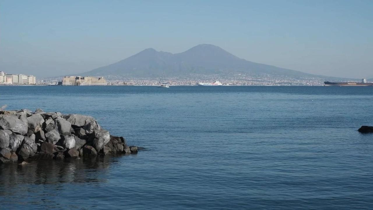 Casa Tolentino Al Centro Di Napoli Villa Exterior photo
